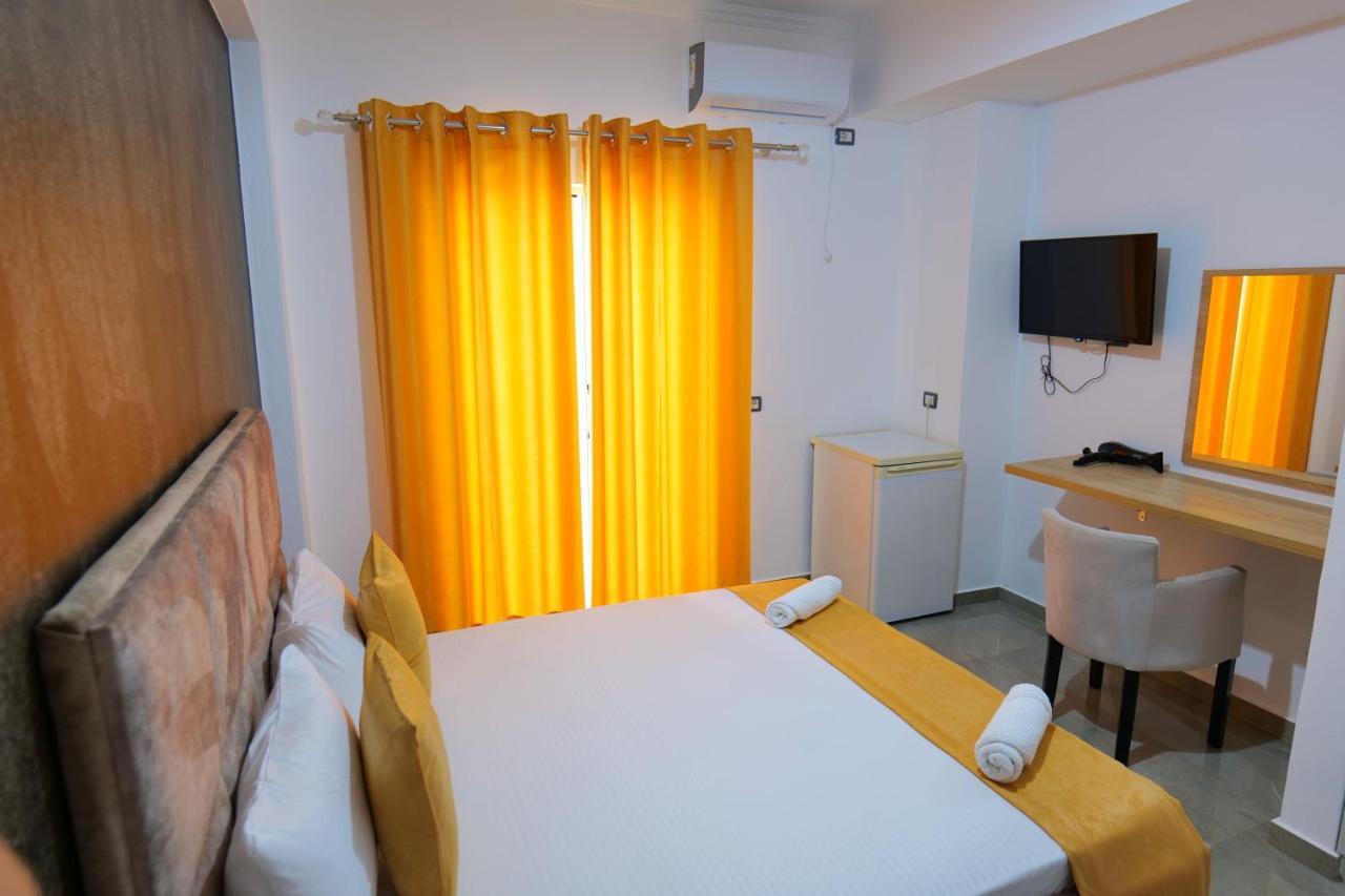 Hotel Adi-Vera Саранда Экстерьер фото