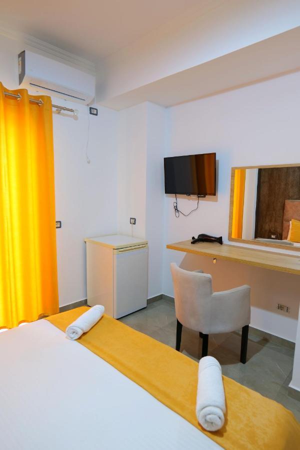 Hotel Adi-Vera Саранда Экстерьер фото