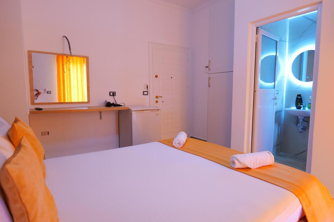 Hotel Adi-Vera Саранда Экстерьер фото