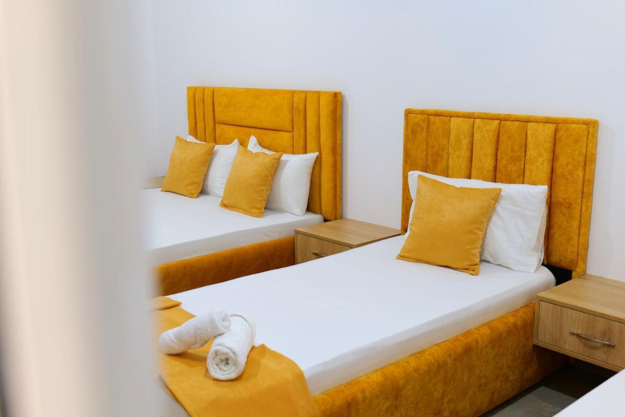 Hotel Adi-Vera Саранда Экстерьер фото