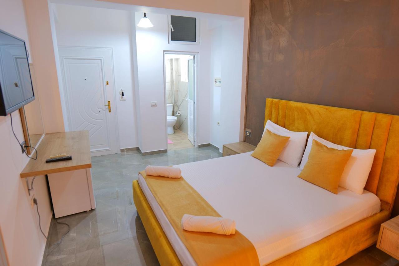 Hotel Adi-Vera Саранда Экстерьер фото