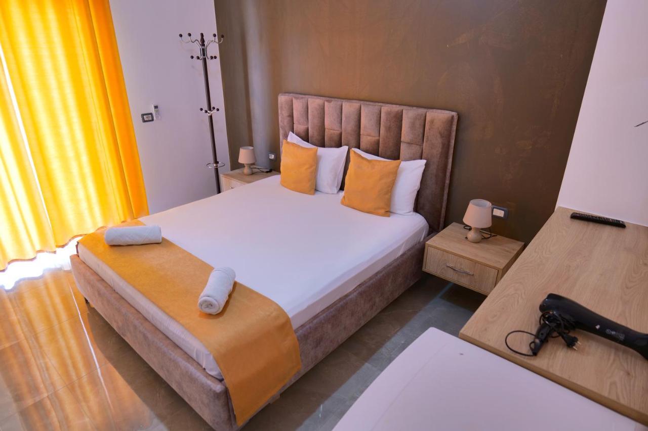 Hotel Adi-Vera Саранда Экстерьер фото