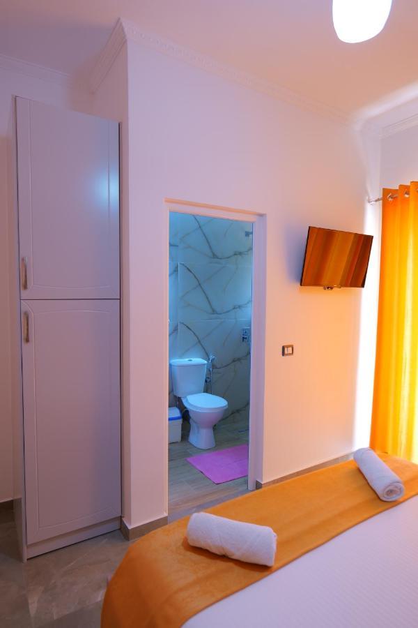 Hotel Adi-Vera Саранда Экстерьер фото